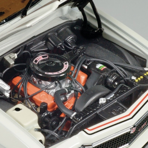 Holden HZ GTS Sedan Palais White (308ci Engine)