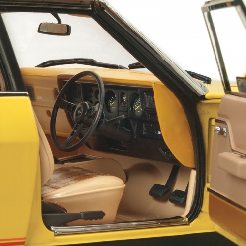 Holden HZ GTS Sedan Jasmine Yellow (308ci Engine)